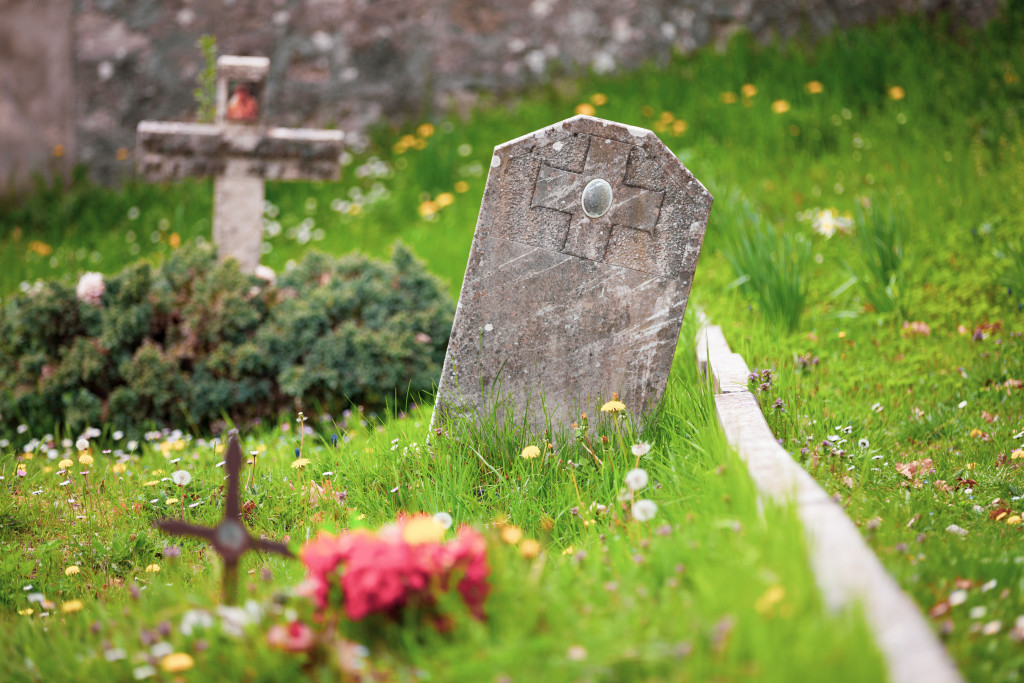 cemetery gravestone