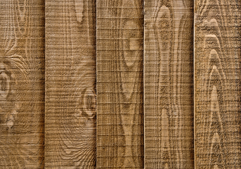 a wooden fence